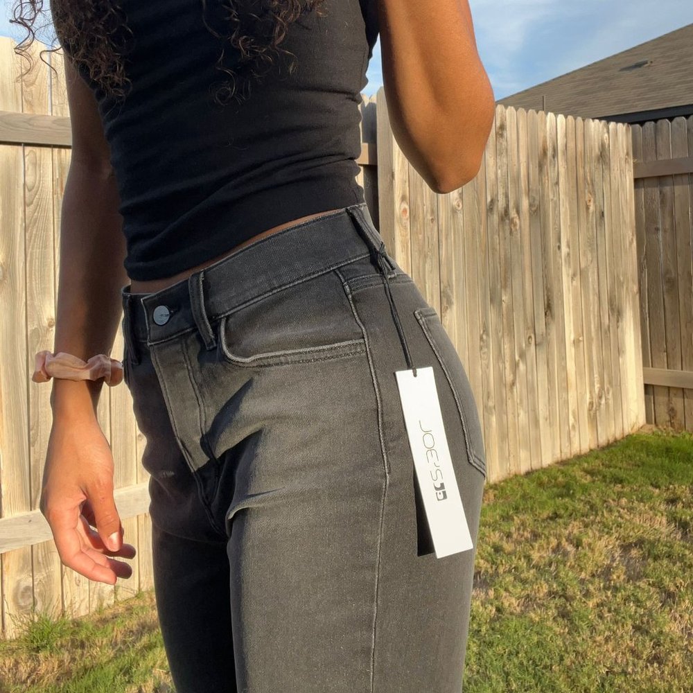 NEW! Joe's Women's The Scout Black Denim Mid Rise Slim Tomboy Crop